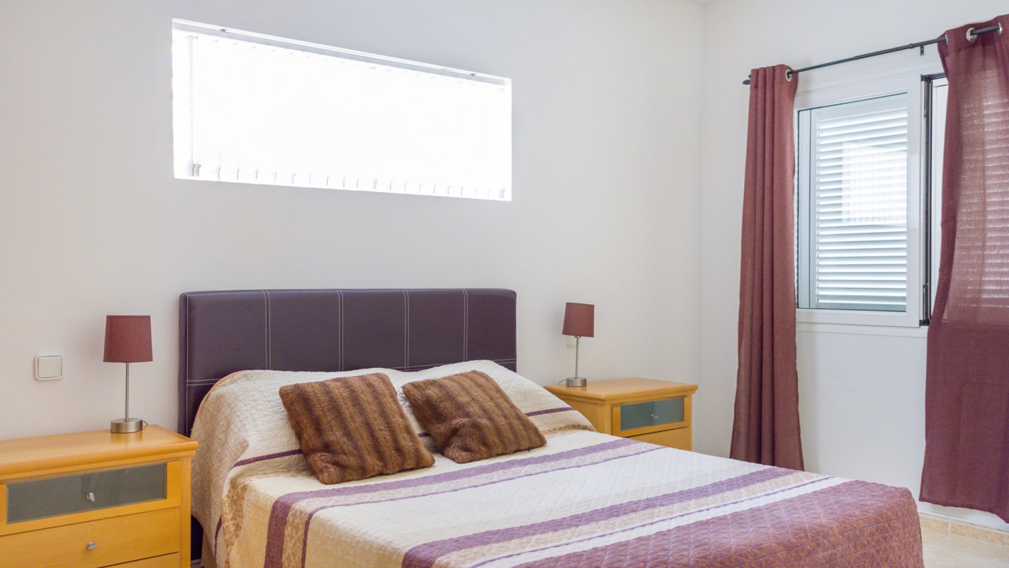 - Puerto Calero - Roper Properties