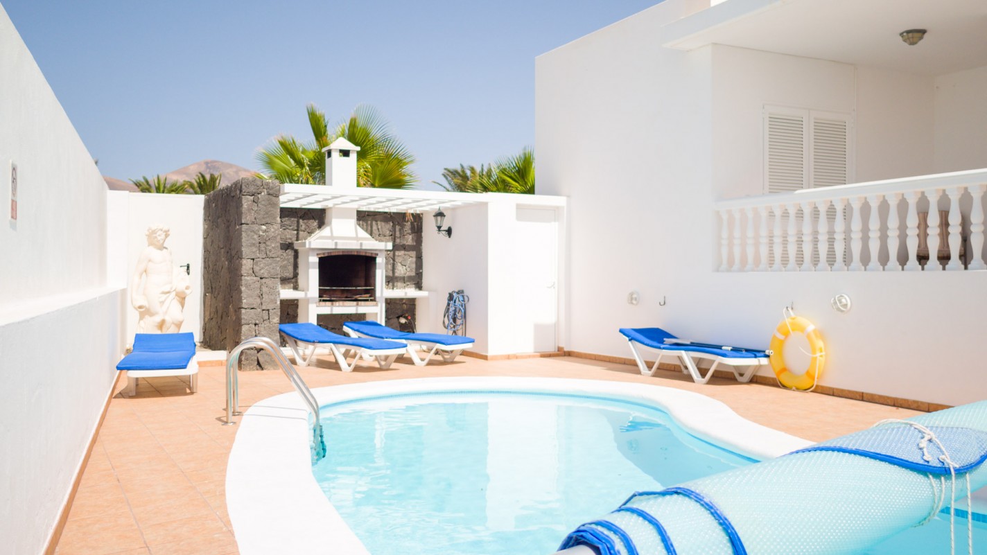 - Puerto Calero - Roper Properties