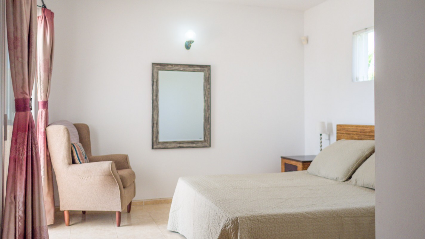 - Puerto Calero - Roper Properties