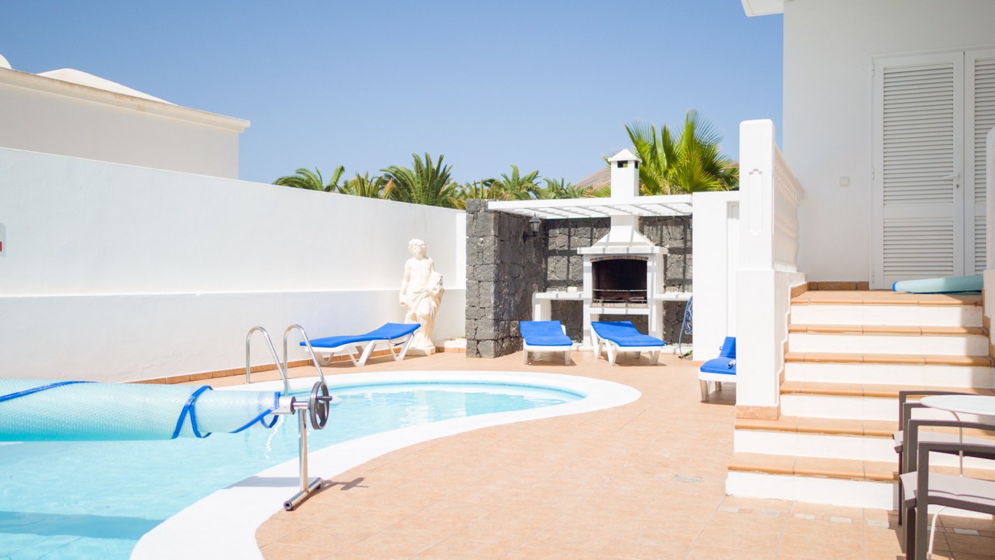 - Puerto Calero - Roper Properties