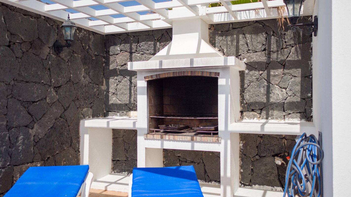 - Puerto Calero - Roper Properties