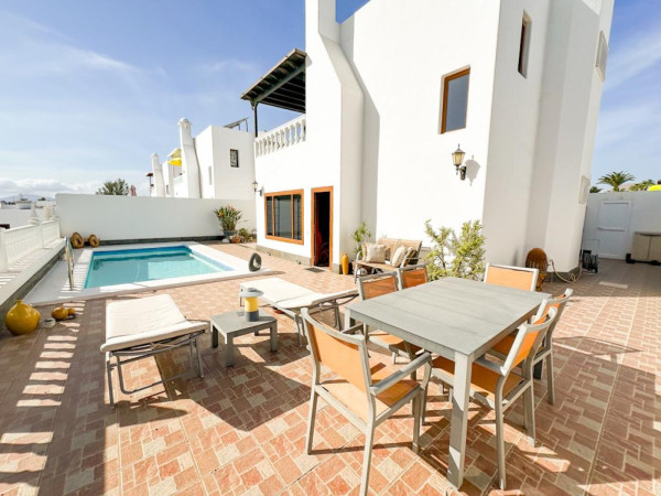 2 Bedroom  House / Villa 2