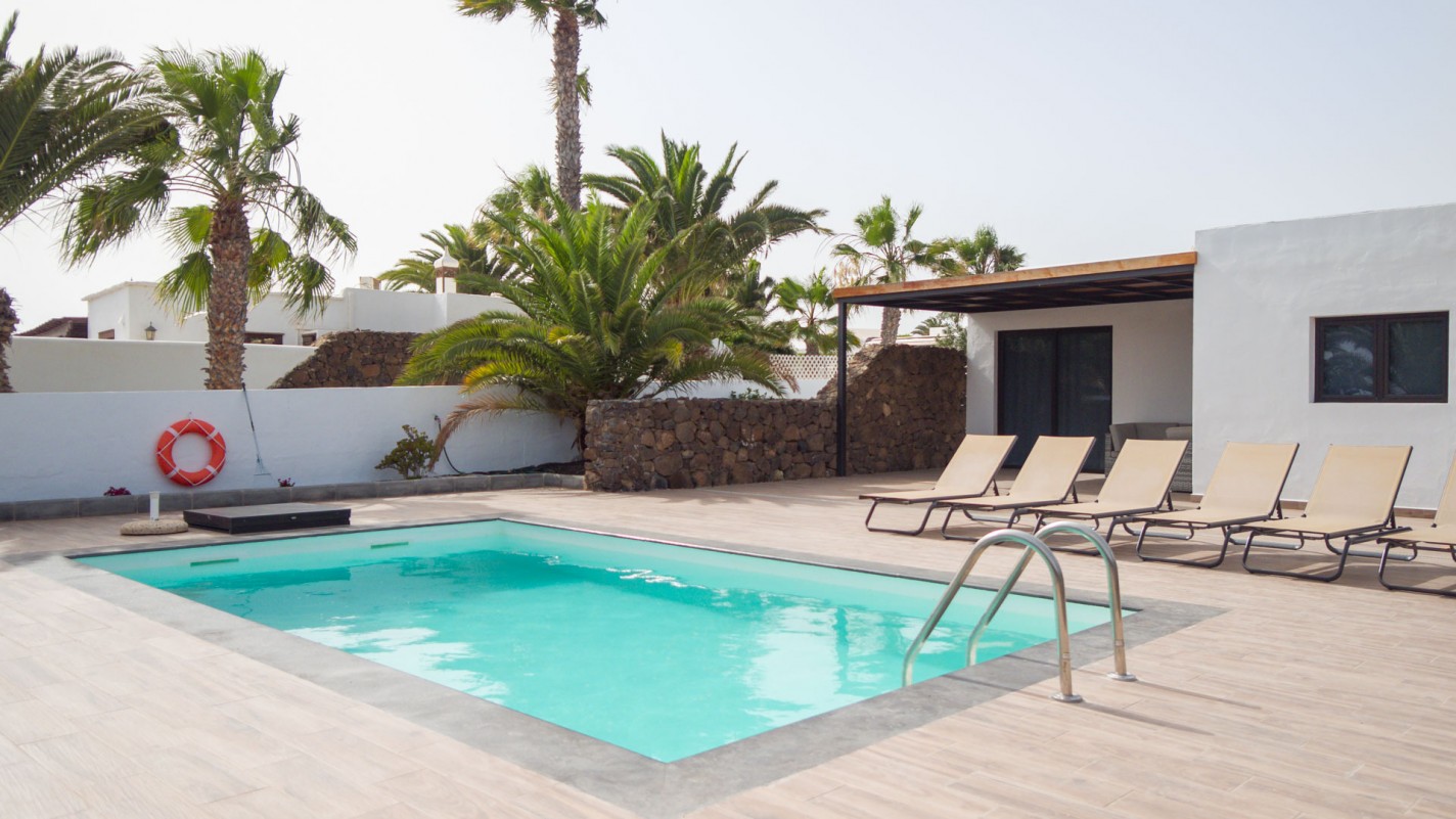Urb. Las Margaritas - Playa Blanca - Roper Properties