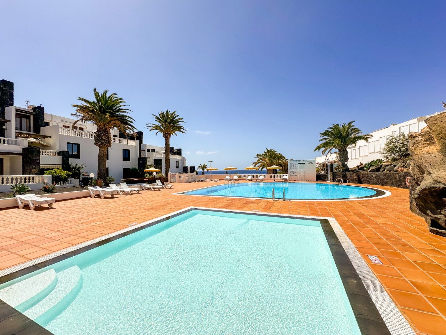 Caleton Blanco - Puerto Del Carmen - Roper Properties