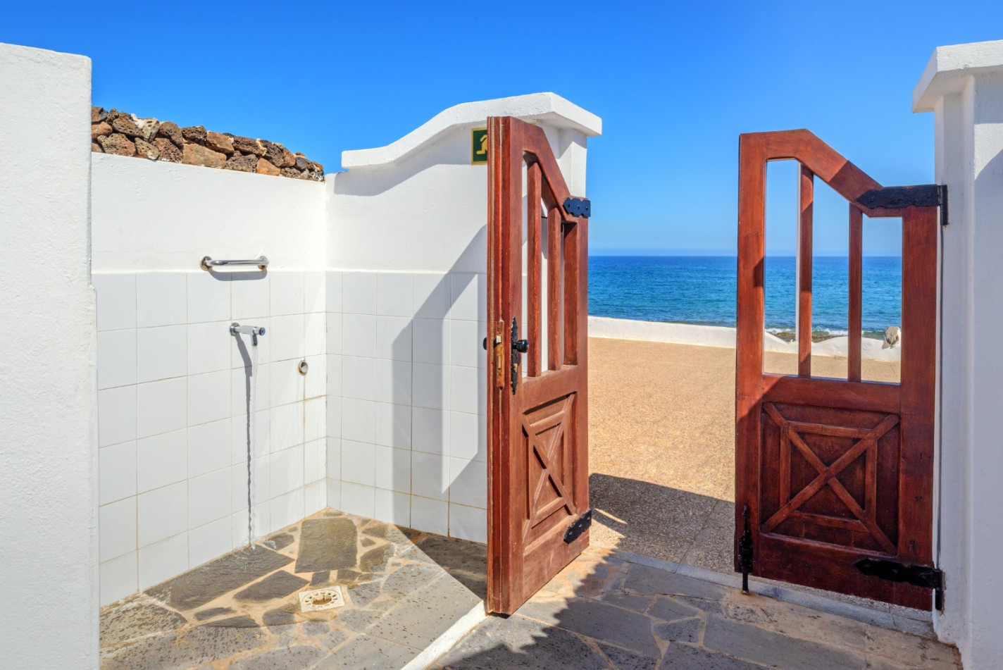 - Playa Honda - Roper Properties