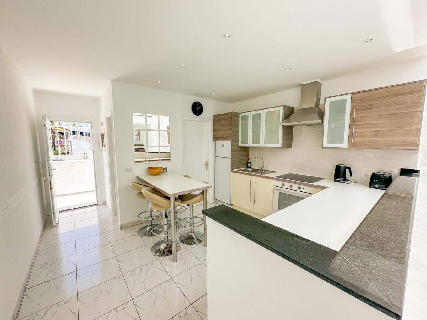 Colony Club - Puerto Del Carmen - Roper Properties