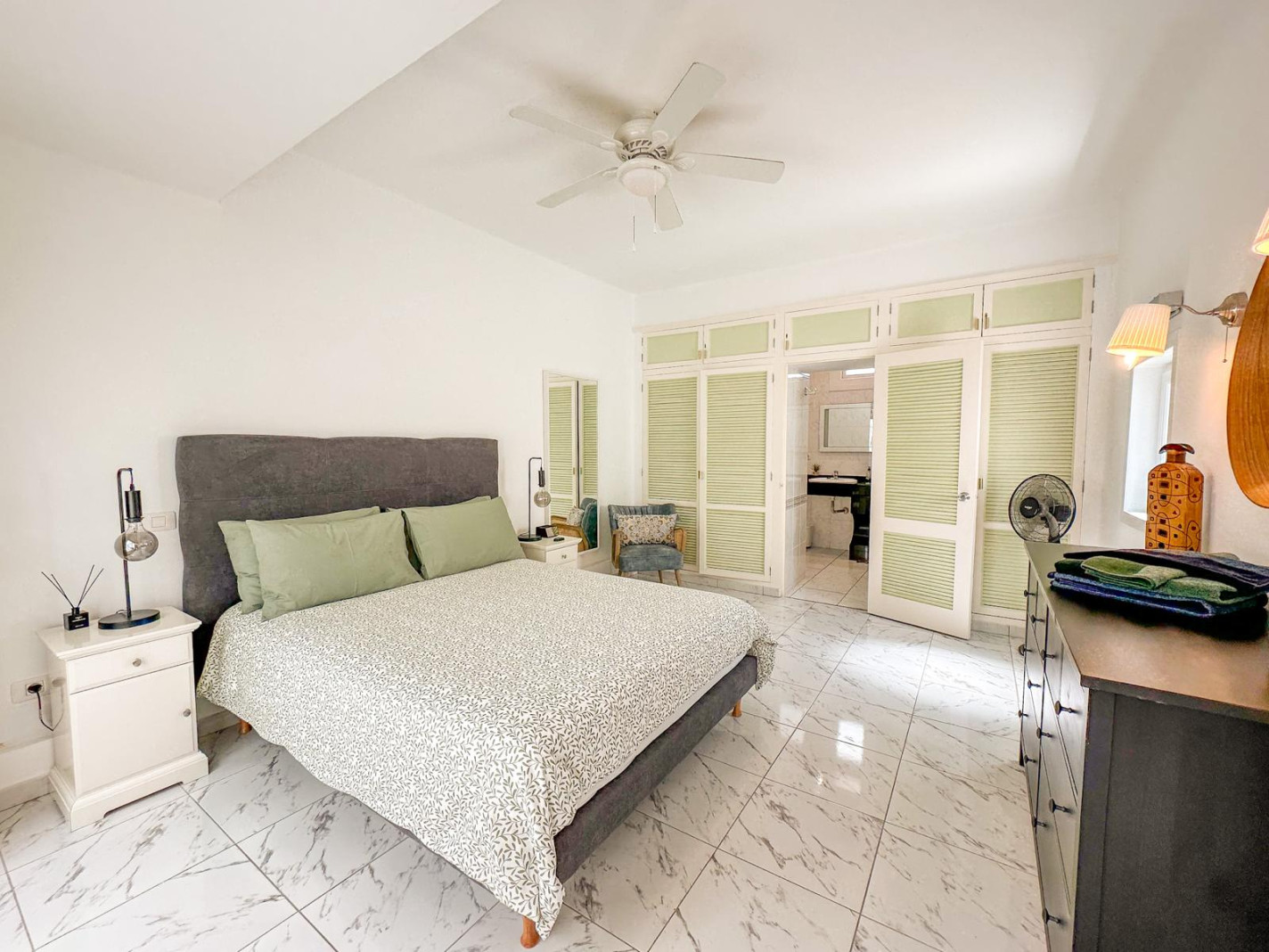 Colony Club - Puerto Del Carmen - Roper Properties