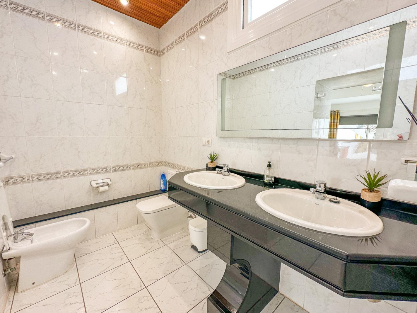 Colony Club - Puerto Del Carmen - Roper Properties