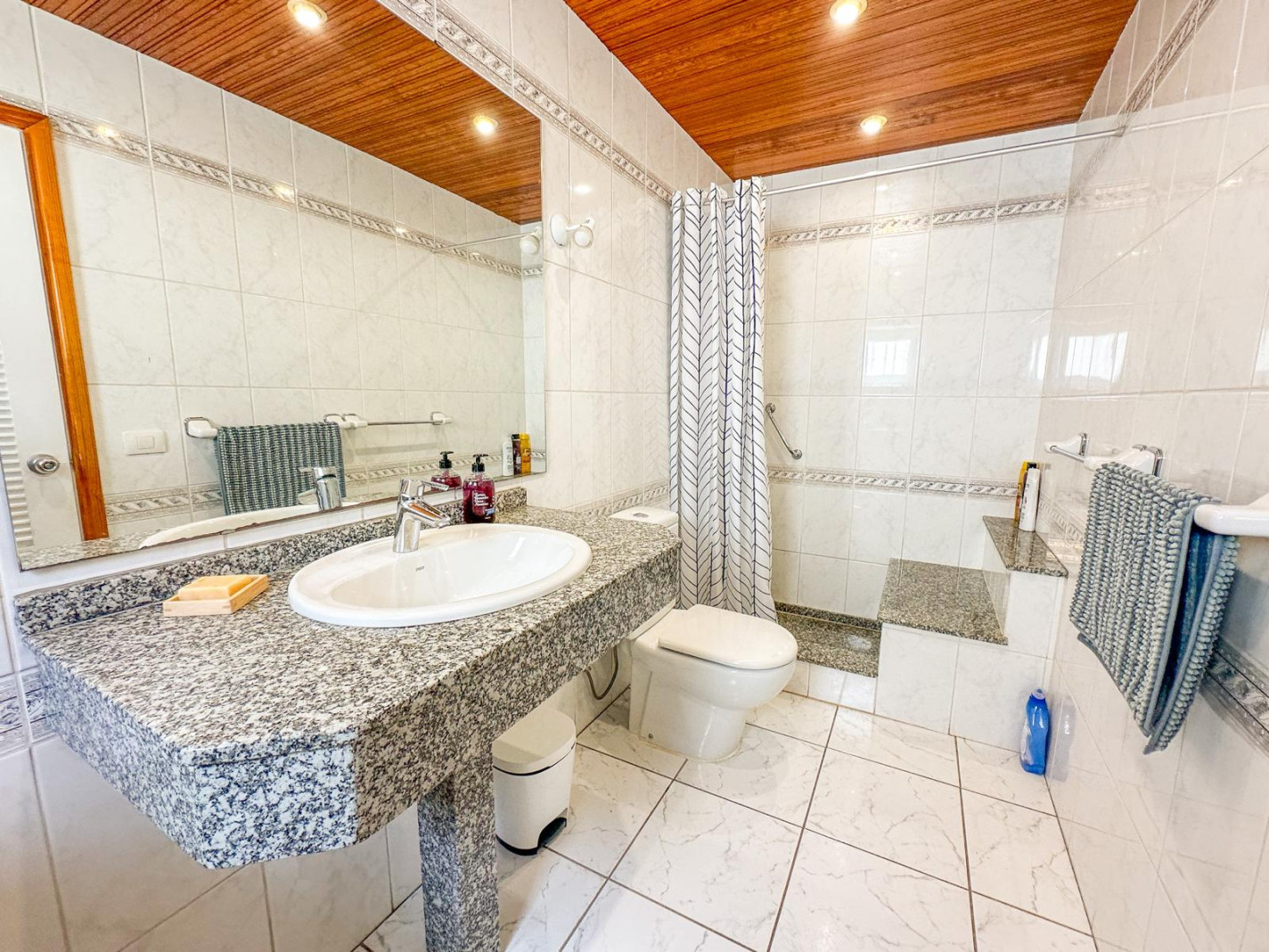 Colony Club - Puerto Del Carmen - Roper Properties