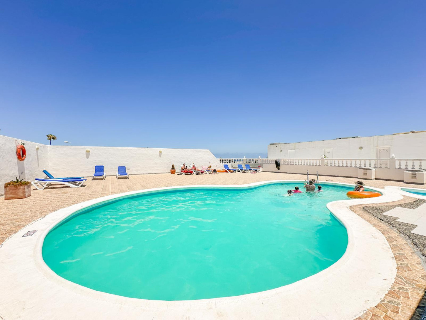 Colony Club - Puerto Del Carmen - Roper Properties