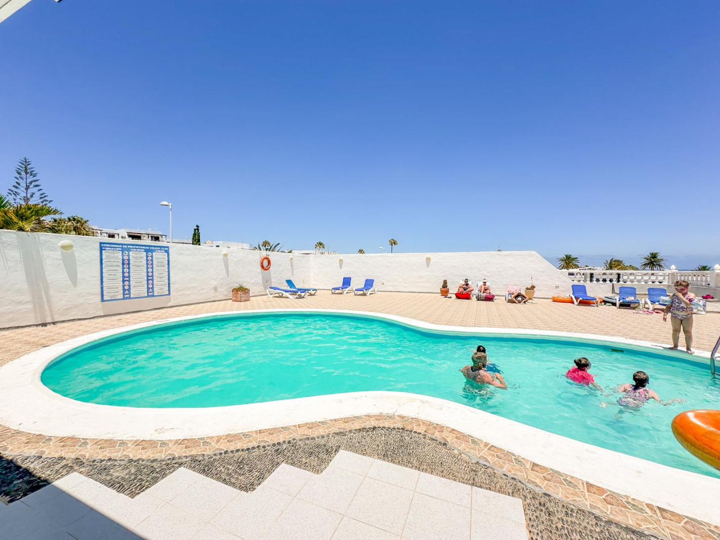 Colony Club - Puerto Del Carmen - Roper Properties