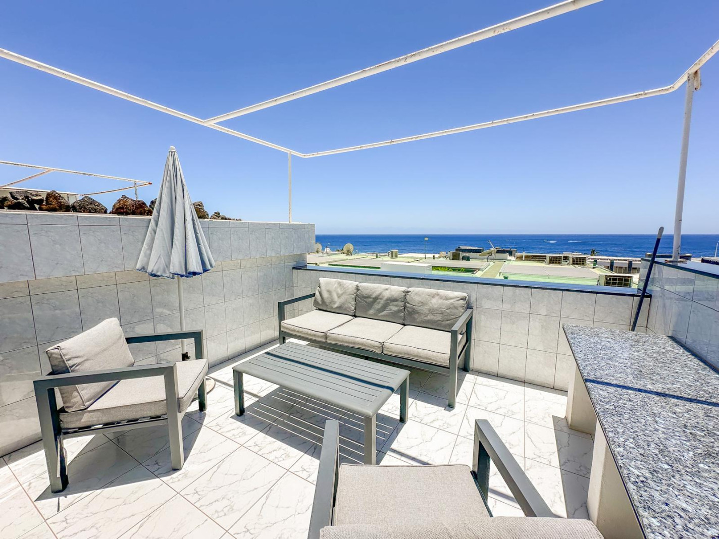 Colony Club - Puerto Del Carmen - Roper Properties