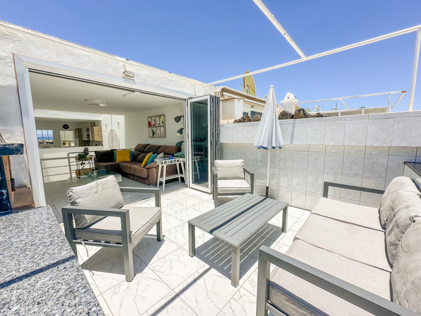 Colony Club - Puerto Del Carmen - Roper Properties