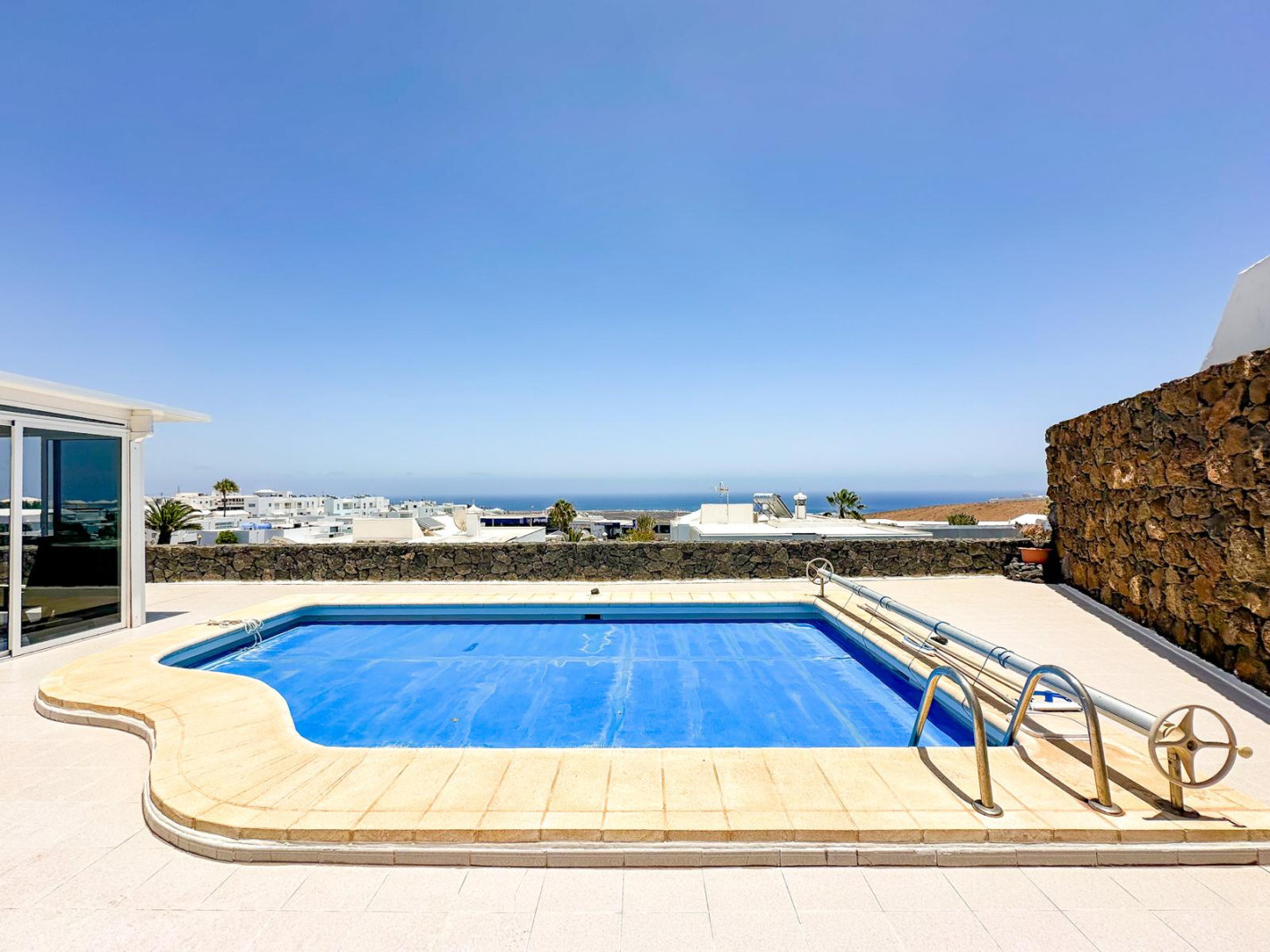 - Tias - Roper Properties