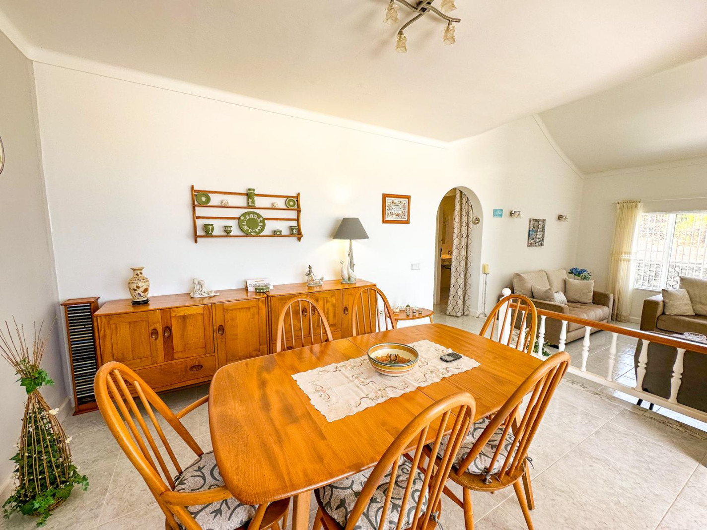 - Tias - Roper Properties