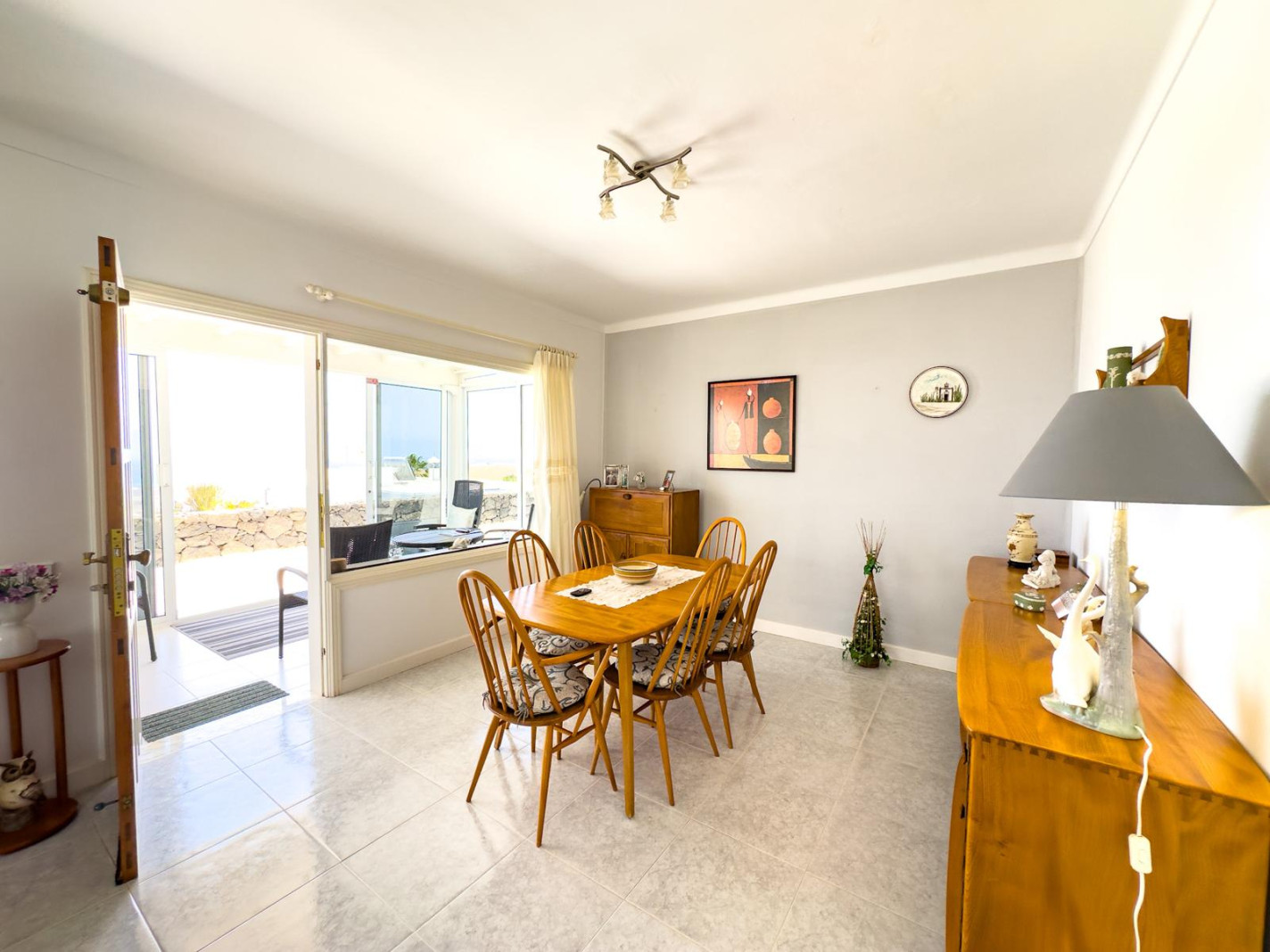 - Tias - Roper Properties