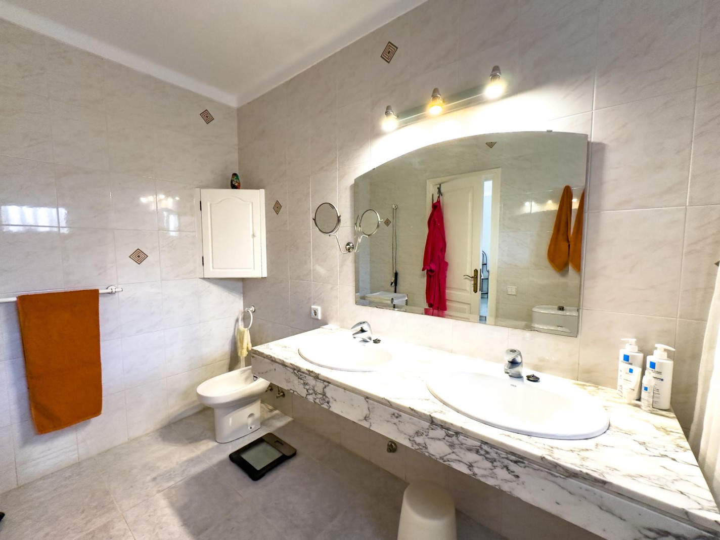 - Tias - Roper Properties