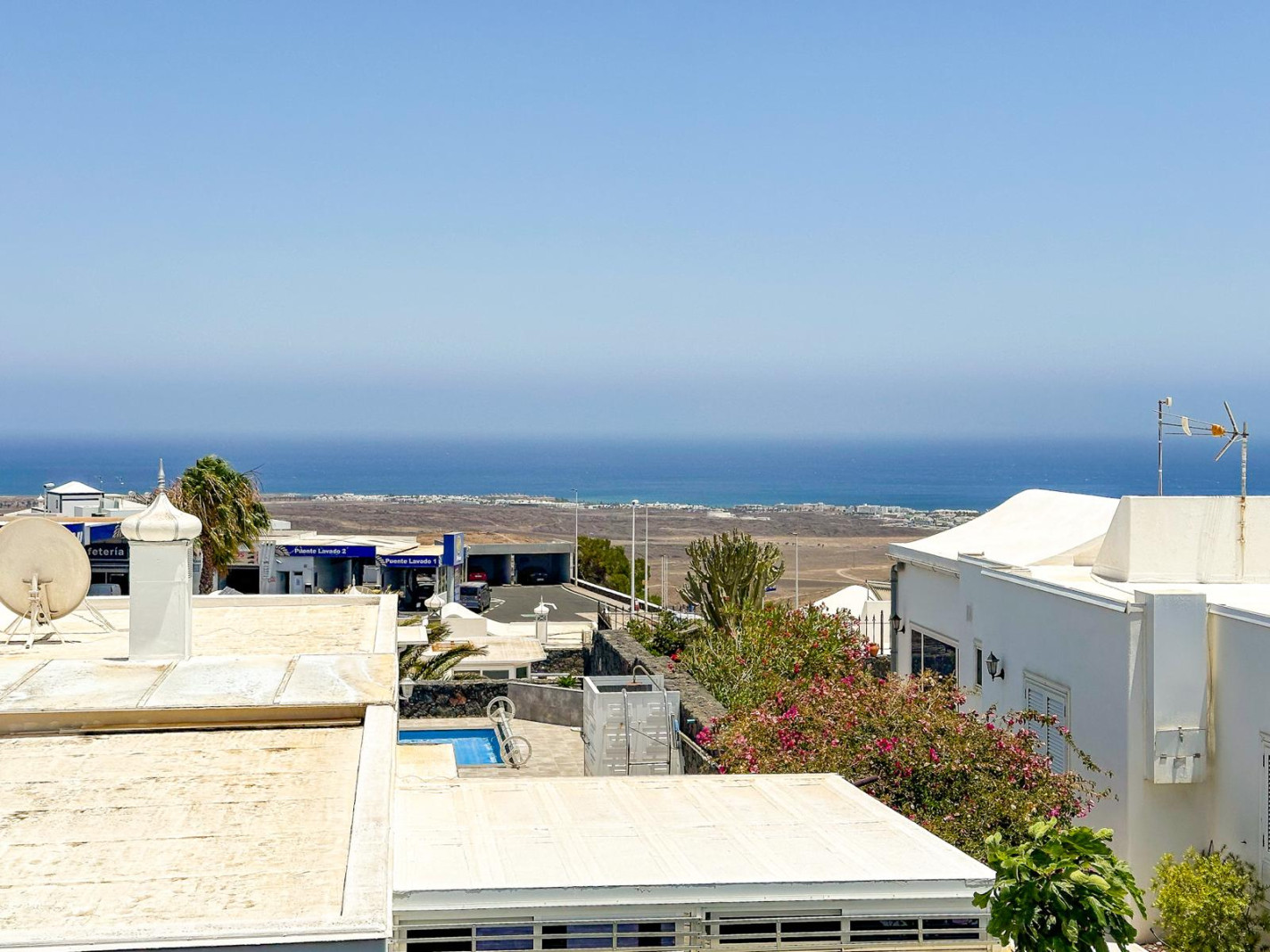 - Tias - Roper Properties
