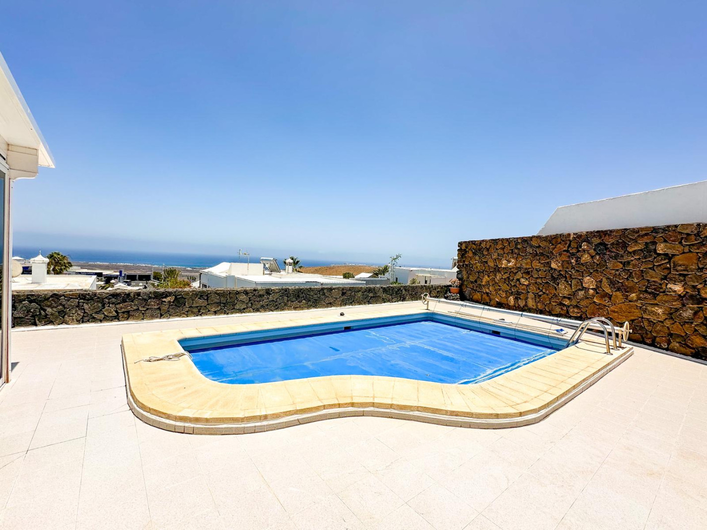- Tias - Roper Properties