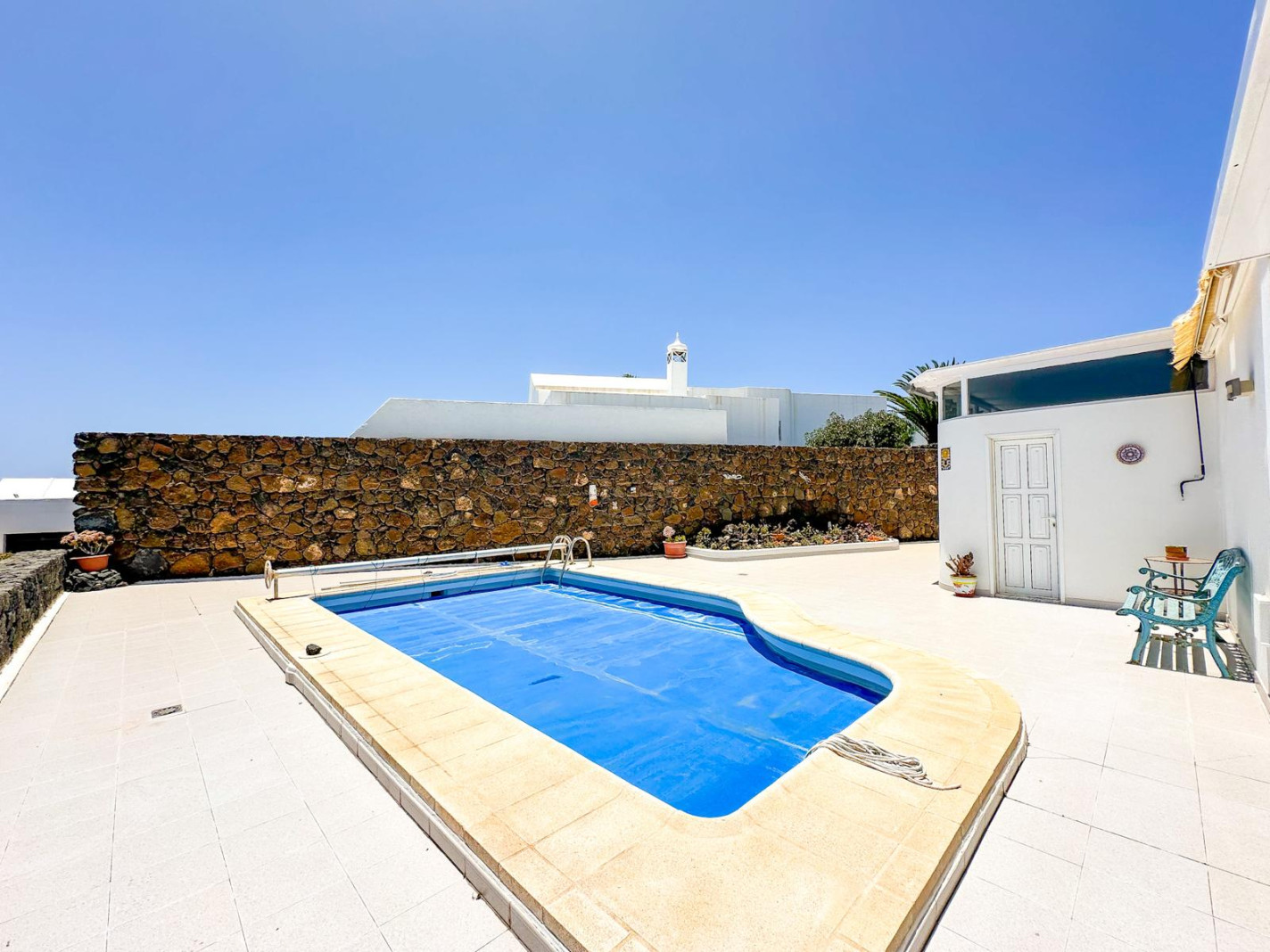 - Tias - Roper Properties