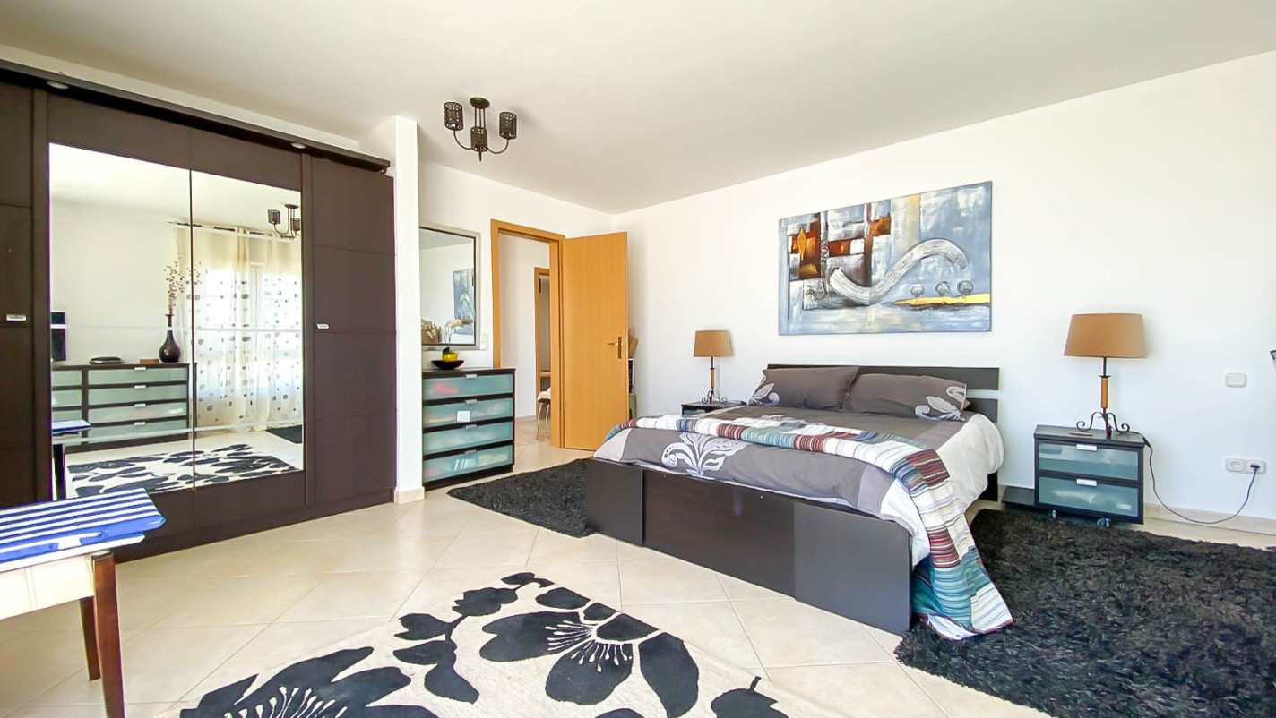 - Tias - Roper Properties