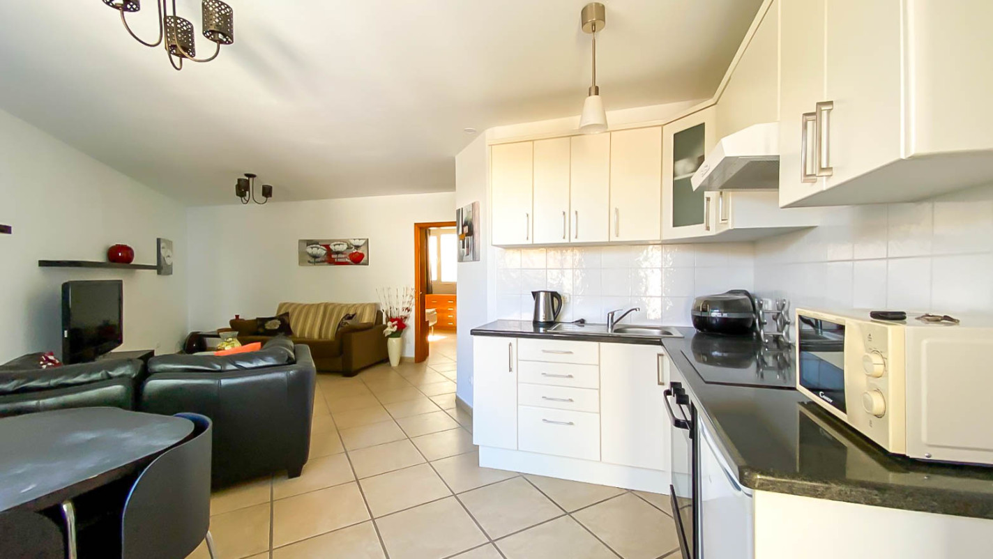 - Tias - Roper Properties