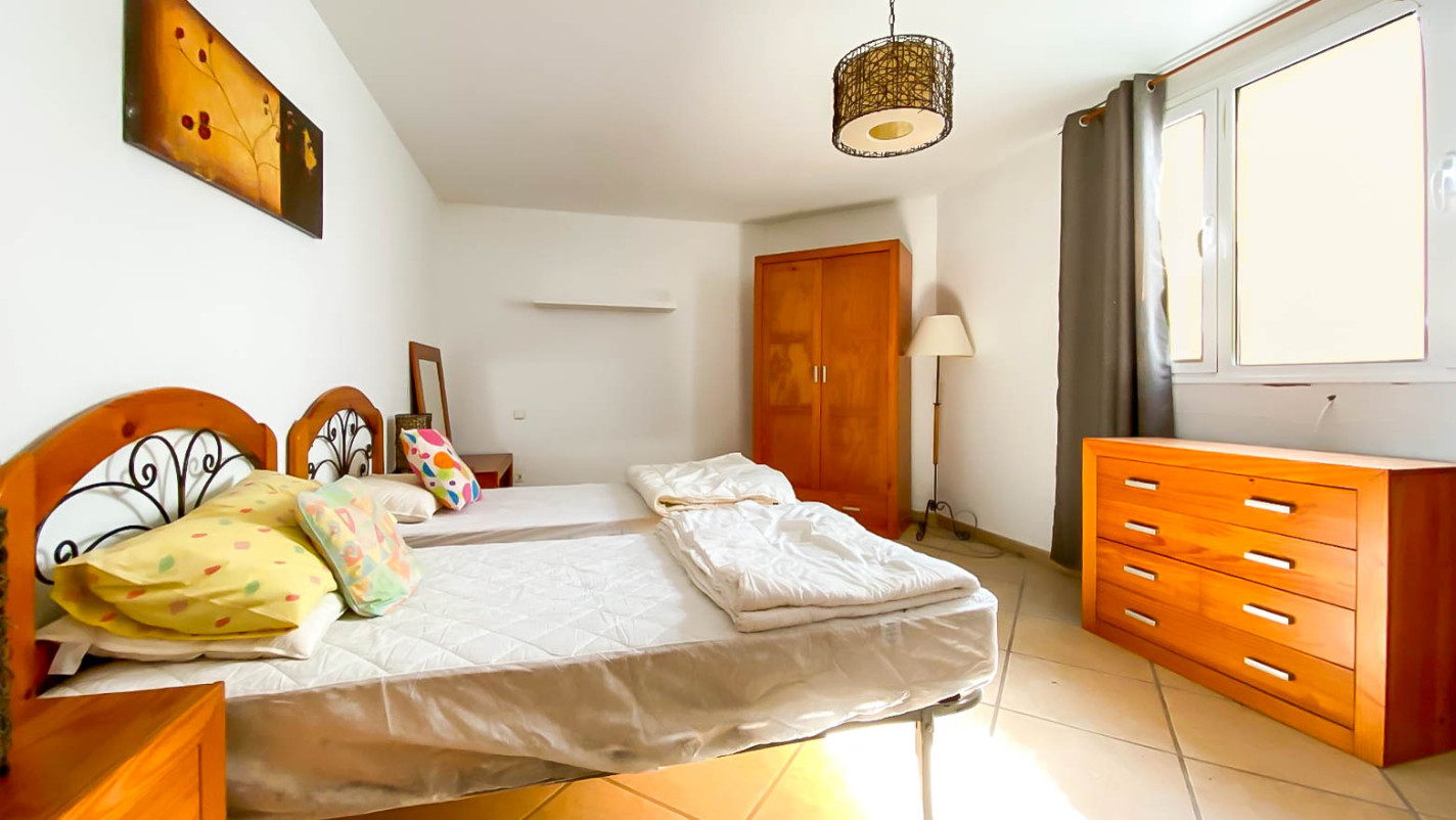 - Tias - Roper Properties