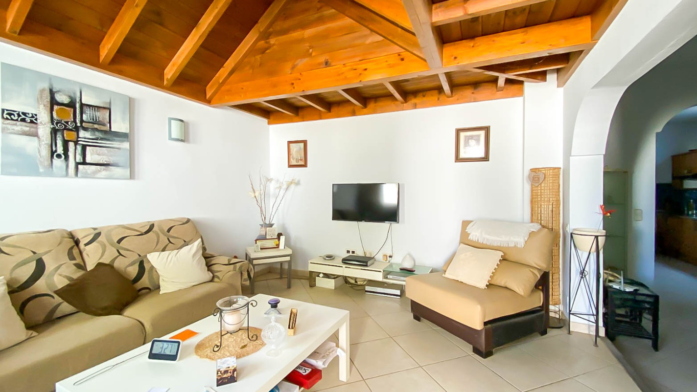 - Tias - Roper Properties