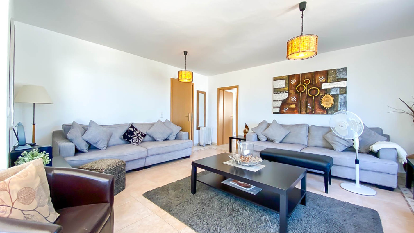 - Tias - Roper Properties