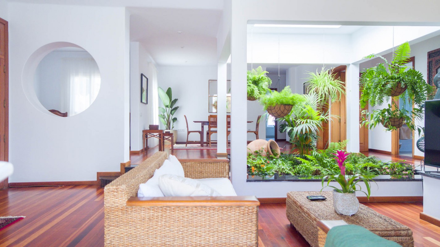 - Costa Teguise - Roper Properties