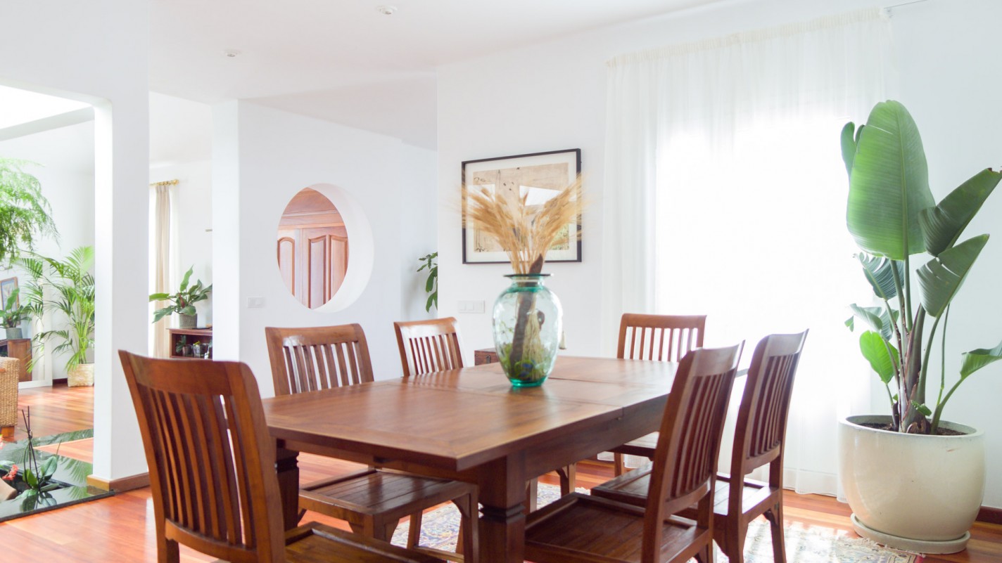 - Costa Teguise - Roper Properties