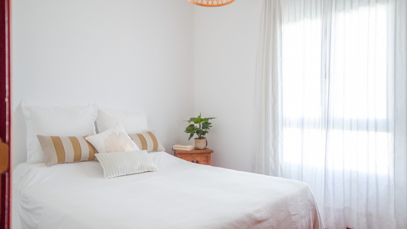 - Costa Teguise - Roper Properties