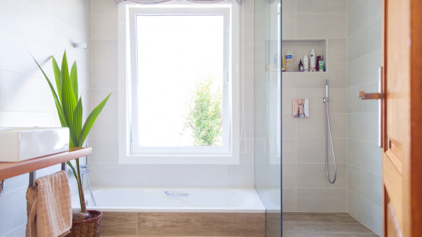 - Costa Teguise - Roper Properties
