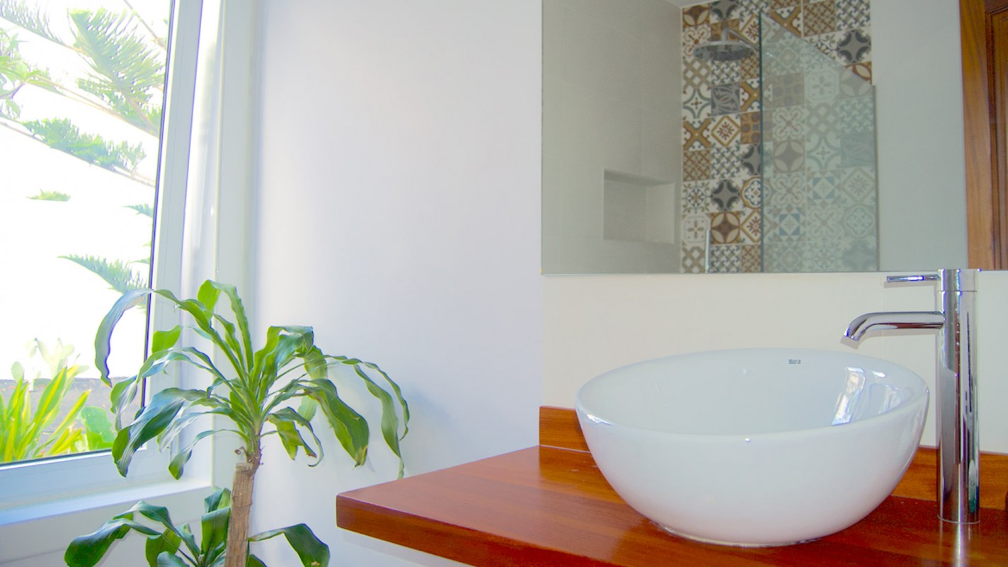 - Costa Teguise - Roper Properties