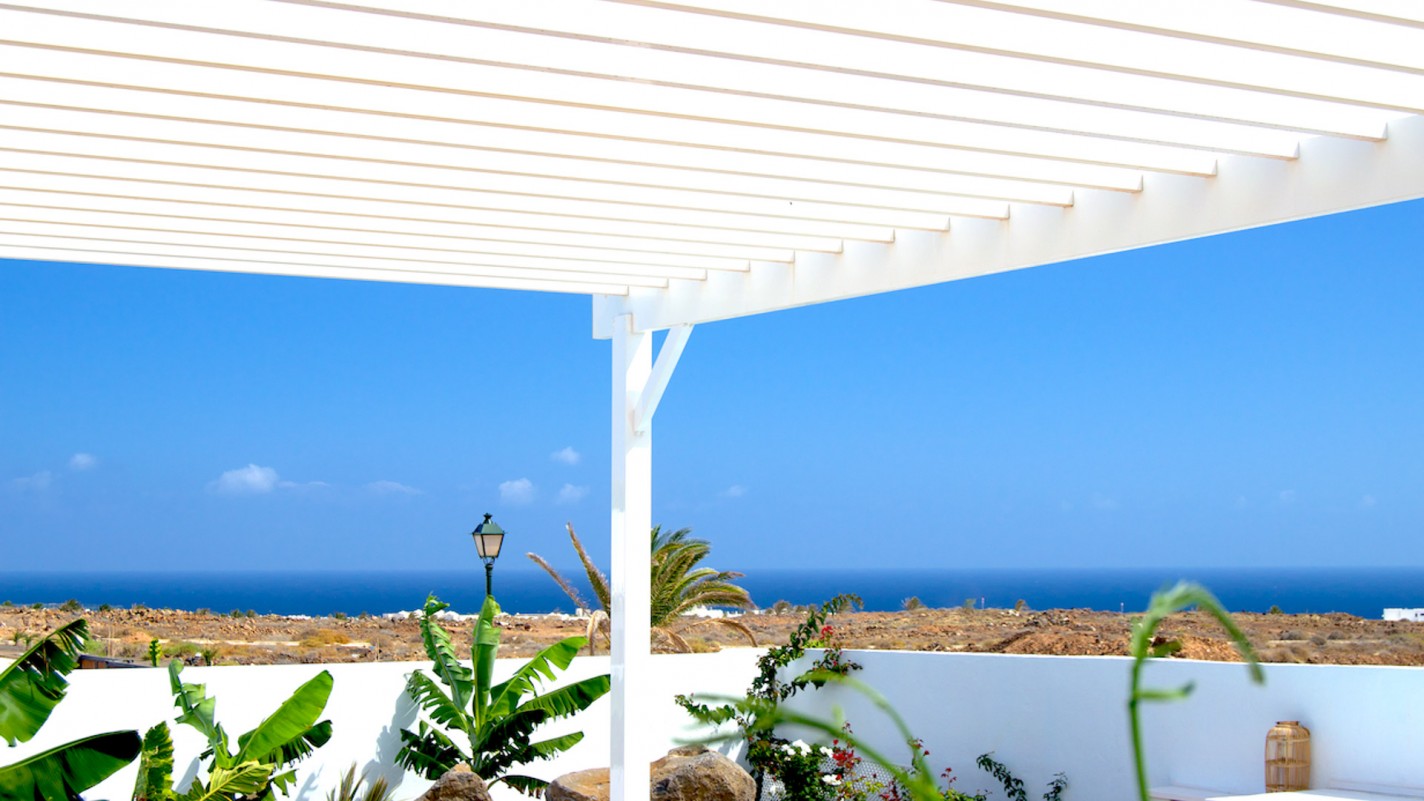 - Costa Teguise - Roper Properties