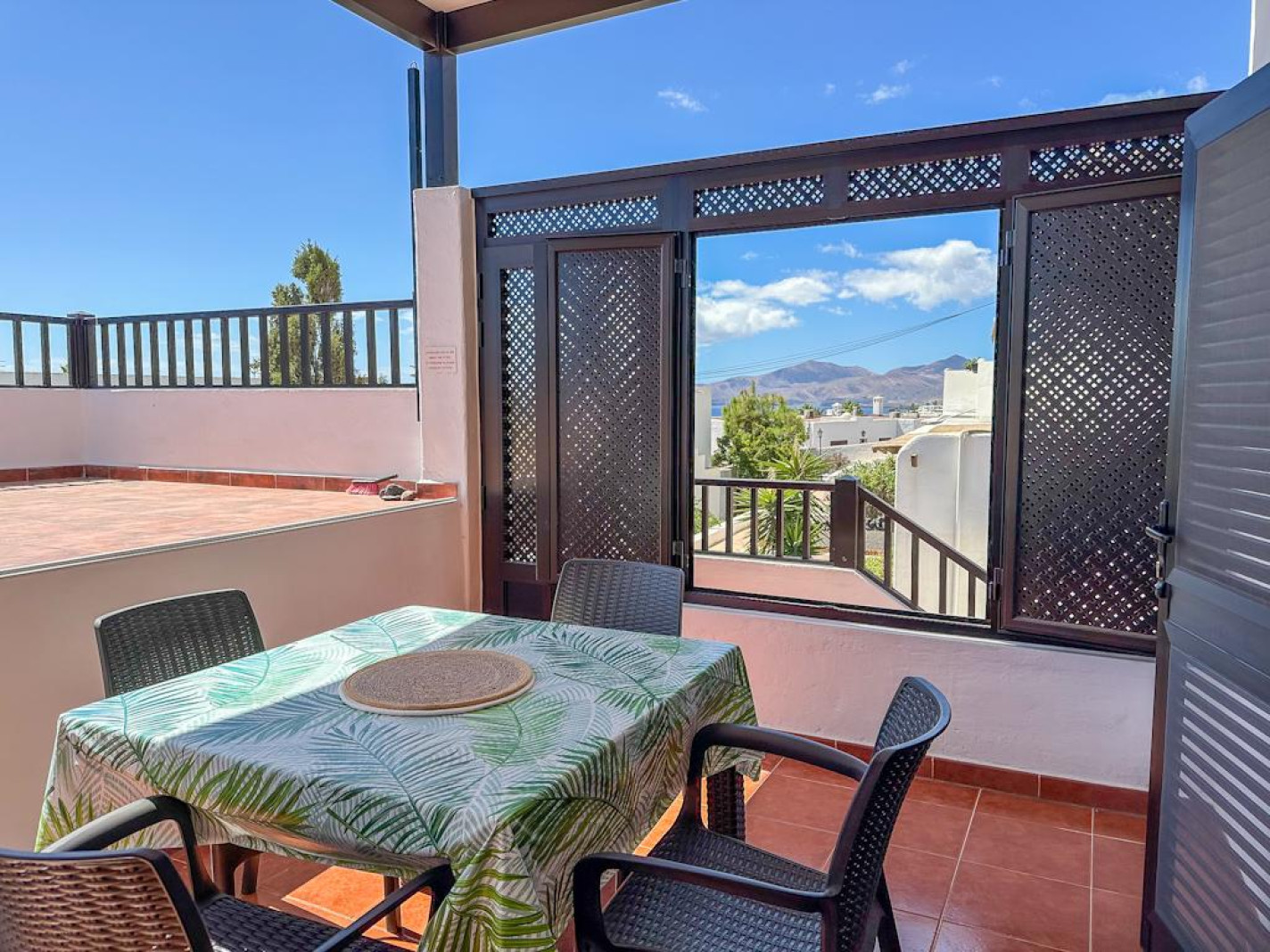 - Puerto Del Carmen - Roper Properties