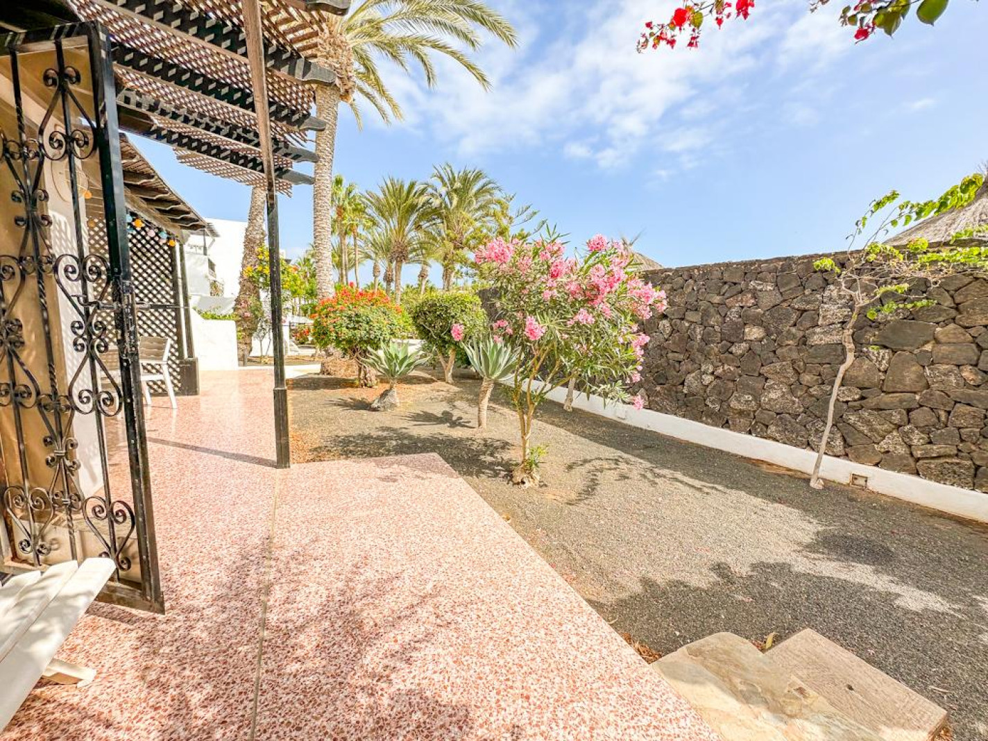 Oasis San Antonio - Puerto Del Carmen - Roper Properties