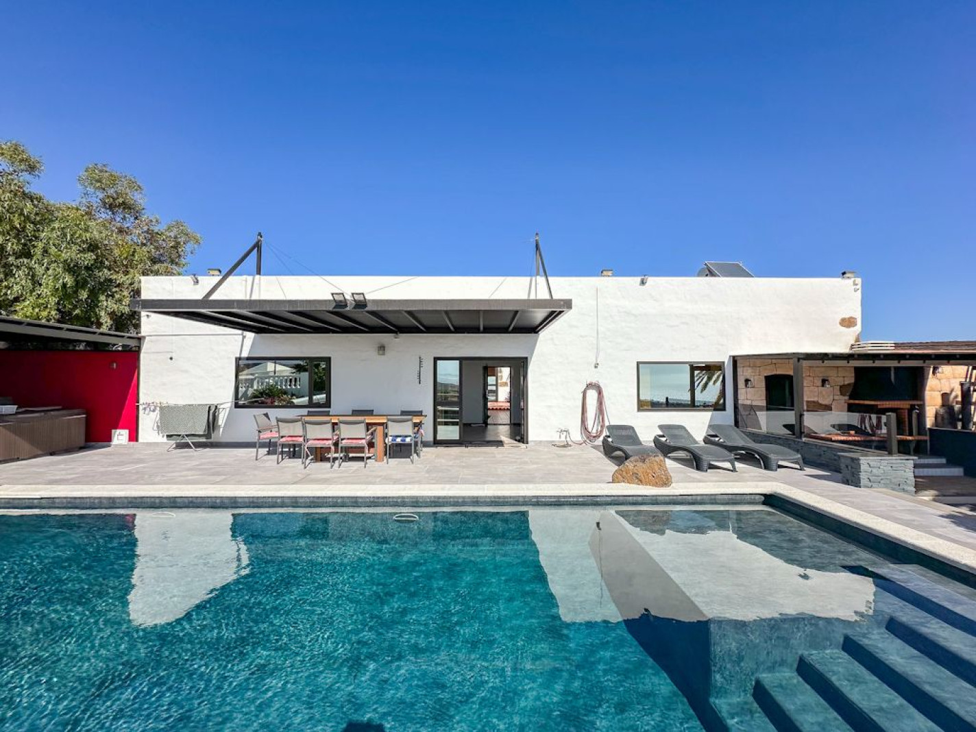  - Tias - Roper Properties