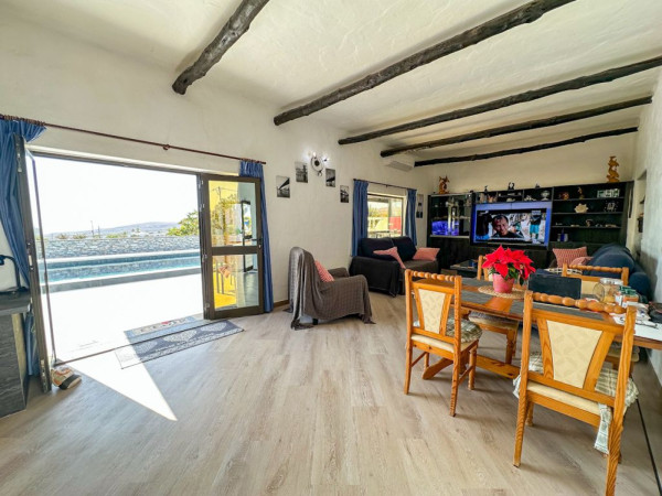 3 Bedroom  House / Villa 3