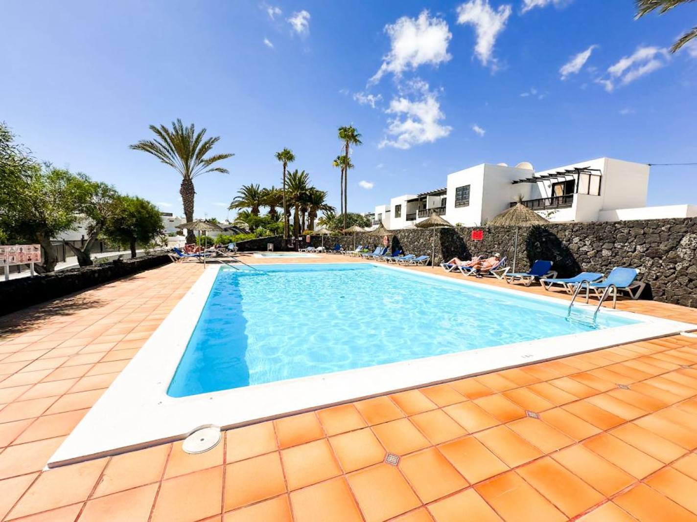 Oasis San Antonio - Puerto Del Carmen - Roper Properties