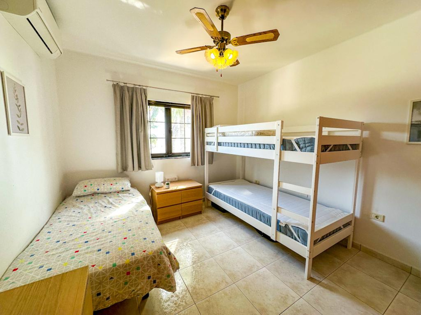 Oasis San Antonio - Puerto Del Carmen - Roper Properties