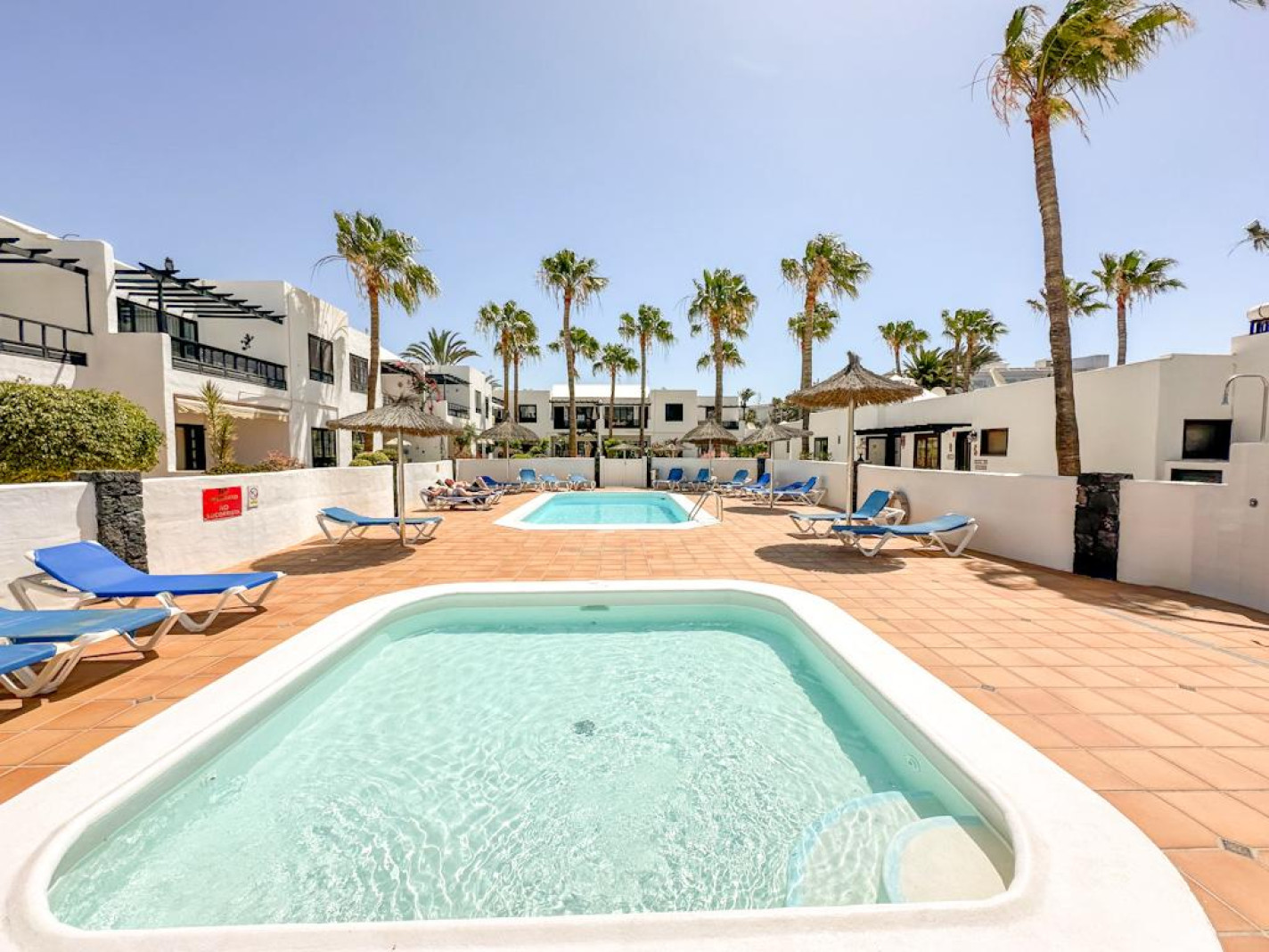 Oasis San Antonio - Puerto Del Carmen - Roper Properties