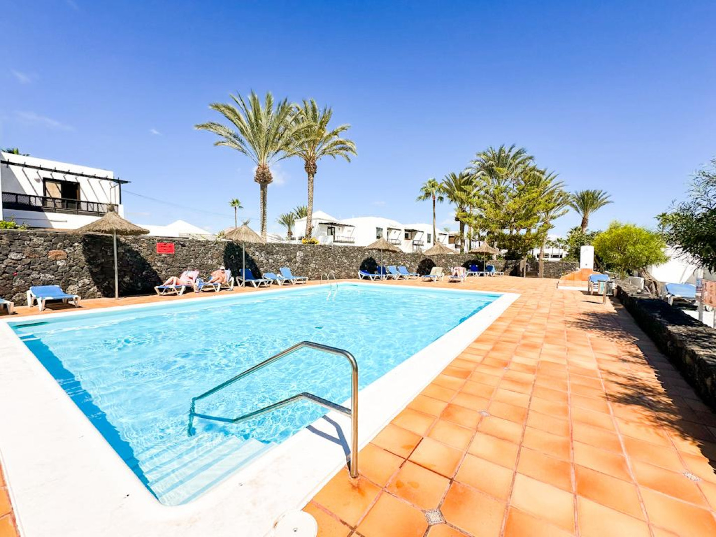 Oasis San Antonio - Puerto Del Carmen - Roper Properties