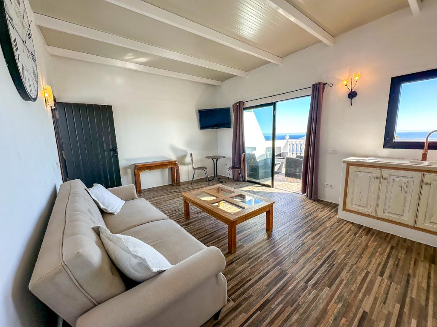  - Tias - Roper Properties