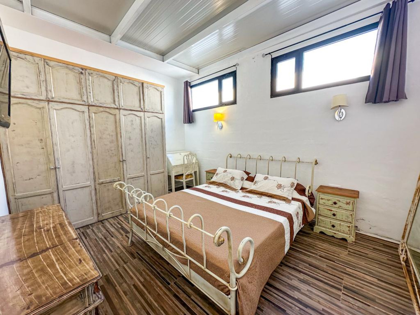  - Tias - Roper Properties