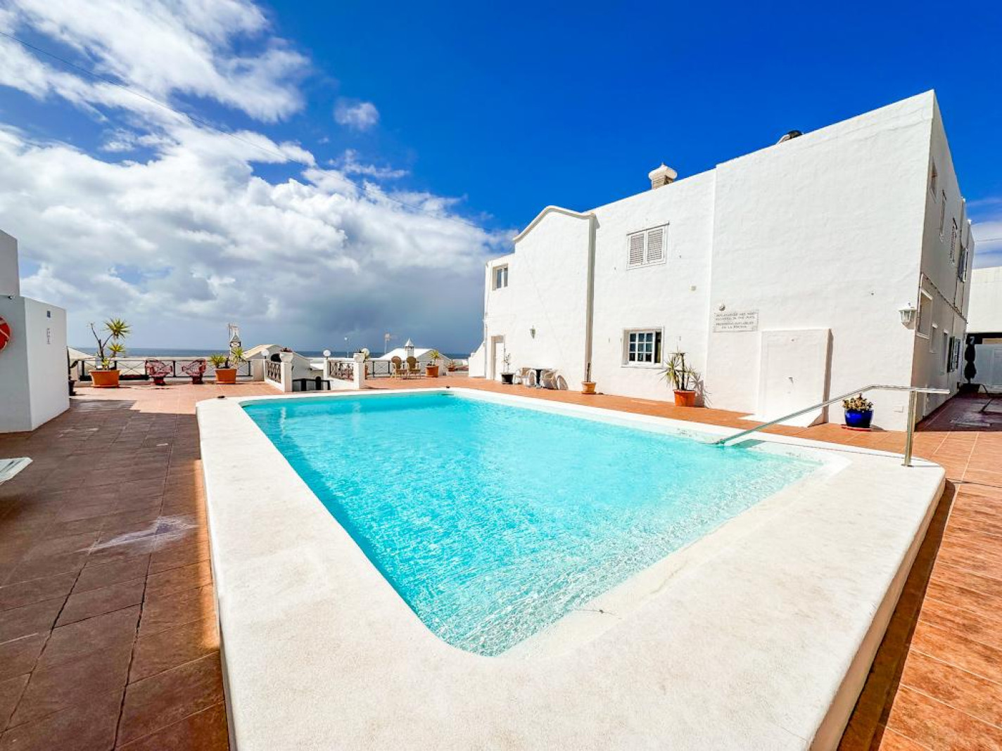 Altos - Puerto Del Carmen - Roper Properties
