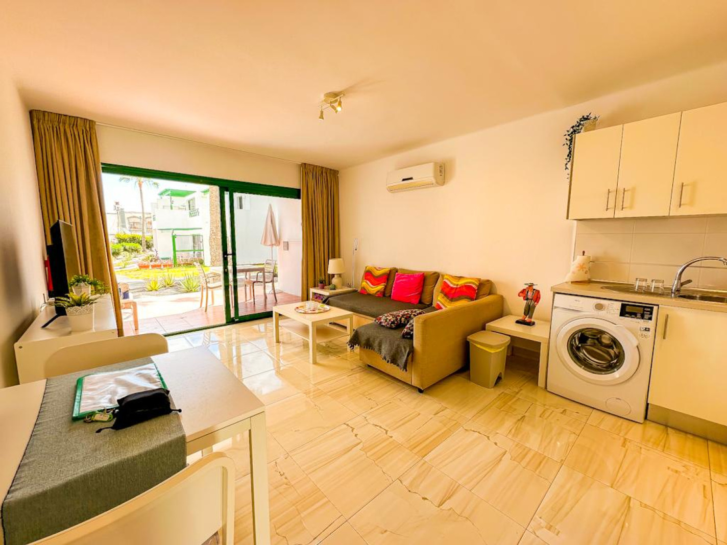 Paradise Apartments - Puerto Del Carmen - Roper Properties