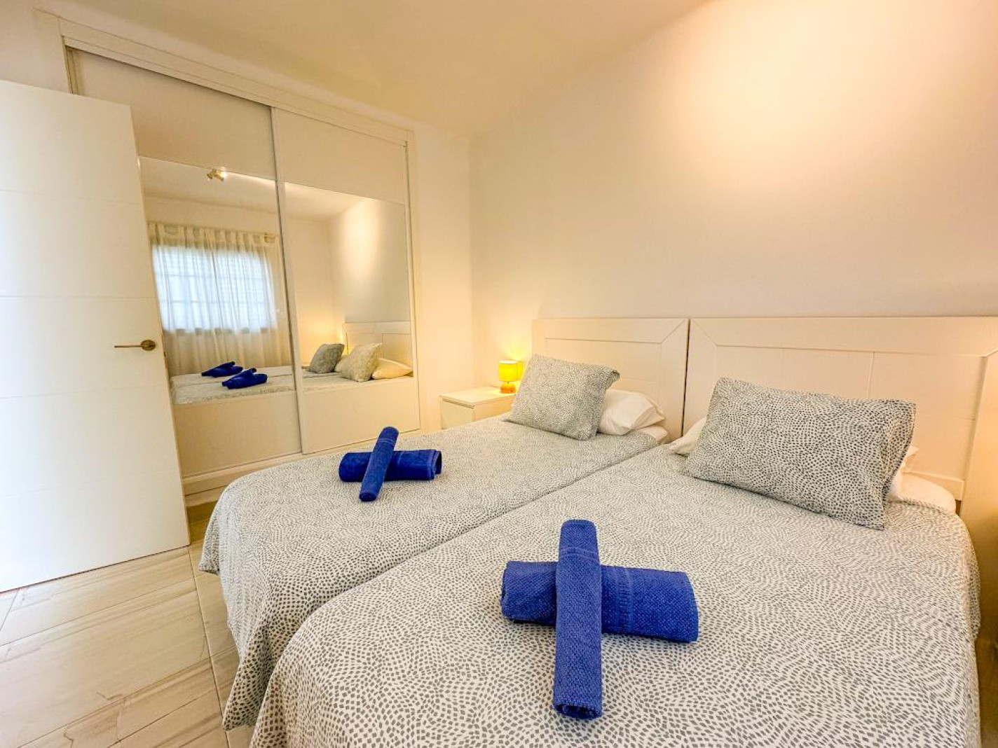 Paradise Apartments - Puerto Del Carmen - Roper Properties