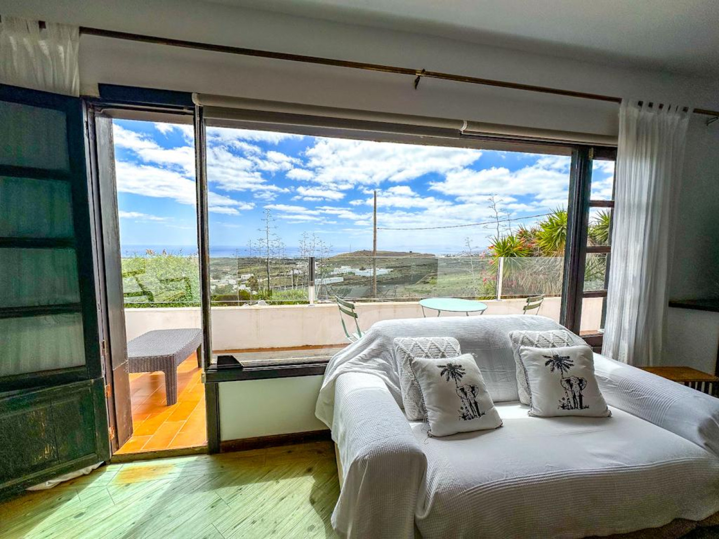  - La Asomada - Roper Properties