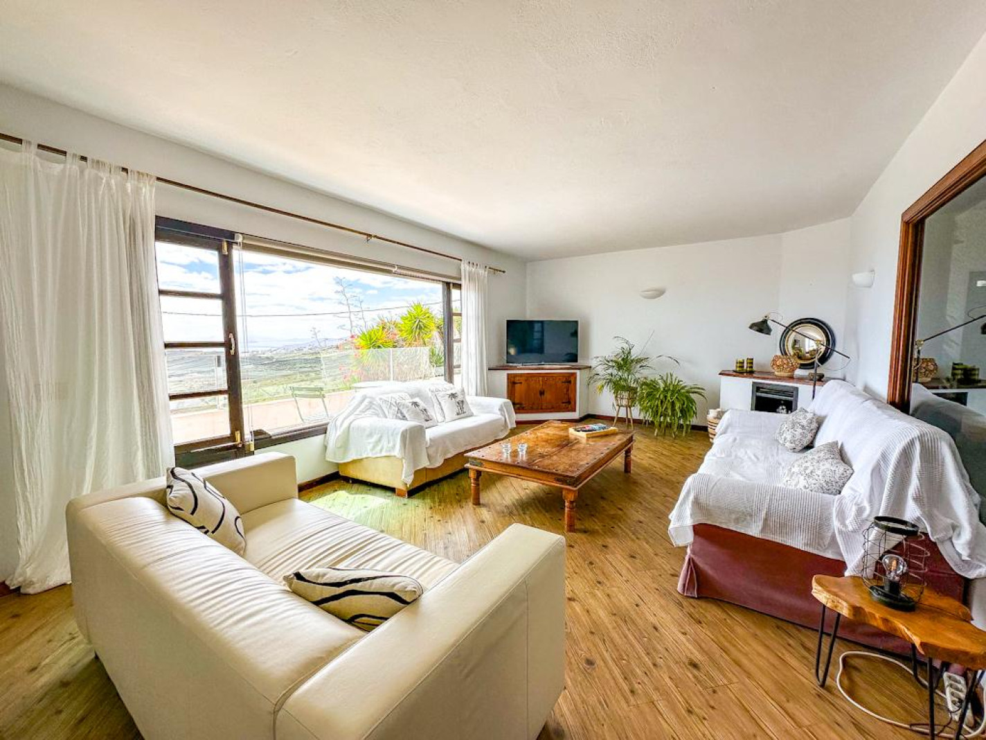  - La Asomada - Roper Properties